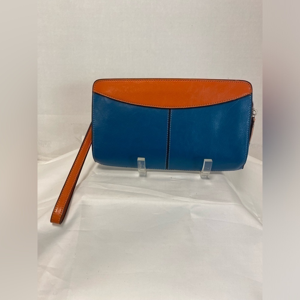 Vegan wristlet wallet GUC